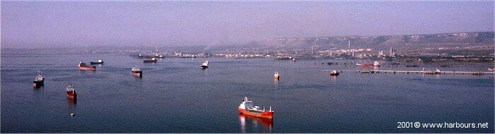 La rada di Augusta fotografata in volo da un dirigibile - vietata la riproduzione senza permesso dell'editore