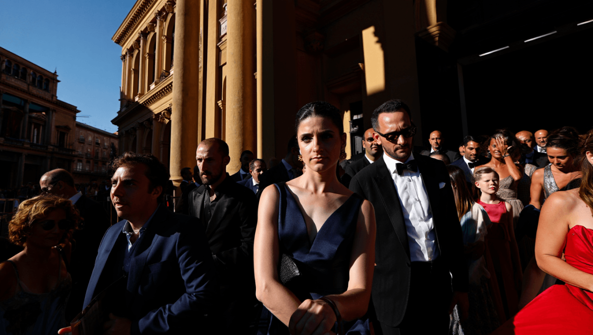 
                    Al teatro Massimo di Palermo "Le convenienze ed inconvenienze teatrali" di Donizetti
                  
