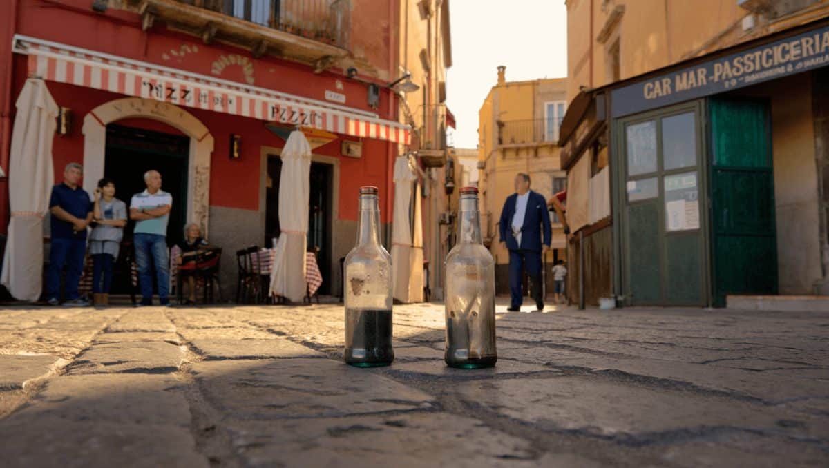 Nuove intimidazioni a Sferracavallo, bottiglie con benzina davanti a due locali