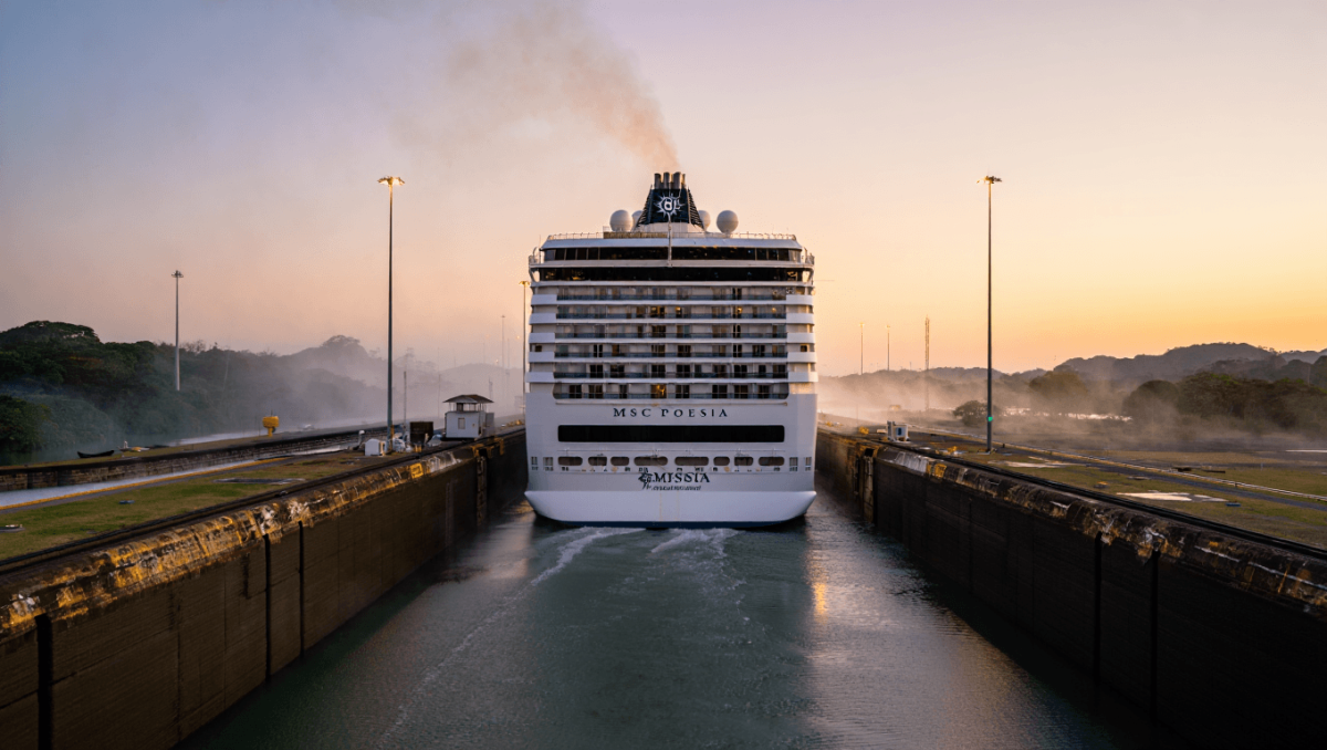 
                        MSC Poesia attraversa il Canale di Panama e si prepara al debutto in Alaska                    