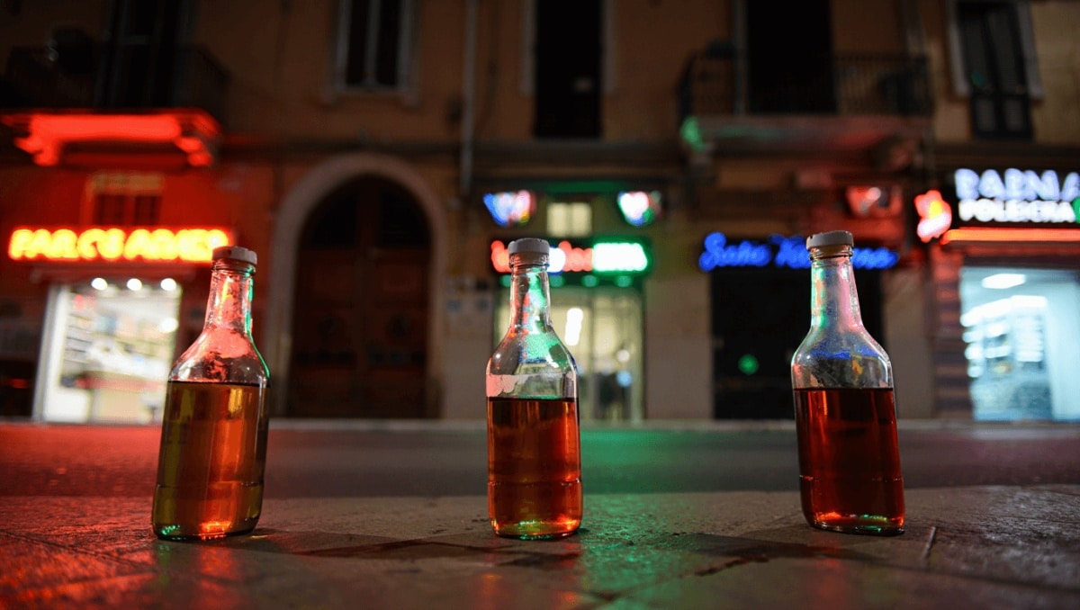 
                    Nuove intimidazioni a Palermo, bottiglie con benzina davanti a tre locali
                  
