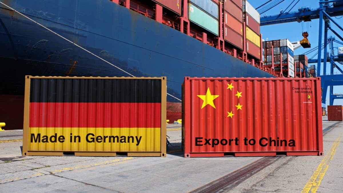Germania: scambi record con la Cina nel primo trimestre, ma l’export flette del 12,5%
Evergreen Marine presenta la prima portacontainer dual-fuel a metanolo da 16.000 teu Ever Eco/Il video
Scorpio Tankers: maxi-operazione da 285 milioni
Ue, Banca Mondiale e Cina rilanciano le ferrovie dei Balcani occidentali