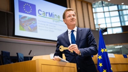 Circle Group, contratto da 479mila euro per il progetto CarMine
    

                                
                                    
										Commercio: Regno Unito a rischio dumping, appelli per abolire esenzione su import low-cost                                    
                                
                            

                                
                                    
										Cina: +5,3% nuove imprese estere nei primi 5 mesi, Pechino lancia piano per investimenti                                    
                                
                            

                                
                                    
										Fondata a Dubai la Mayborne Bulk, nuova società specializzata nelle rinfuse secche