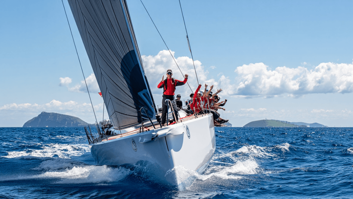 Arca SGR vince il Line Honours della Loro Piana Giraglia 2026