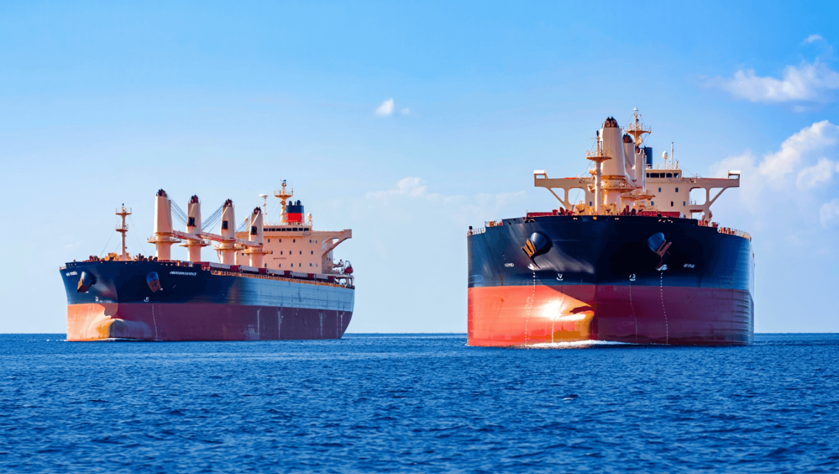 Prime due bulk carrier Kamsarmax acquisite da Nova Marine Carriers