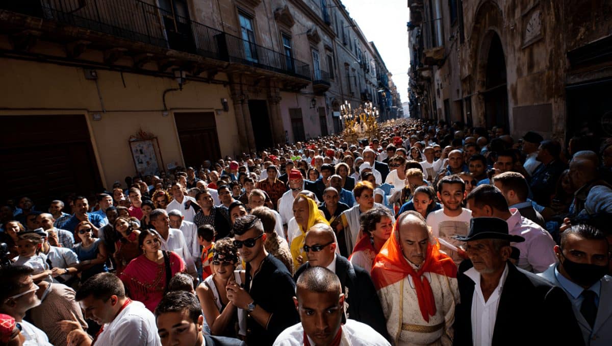 Festa Santa Rosalia, 400 mila persone a Palermo per l'omaggio alla patrona